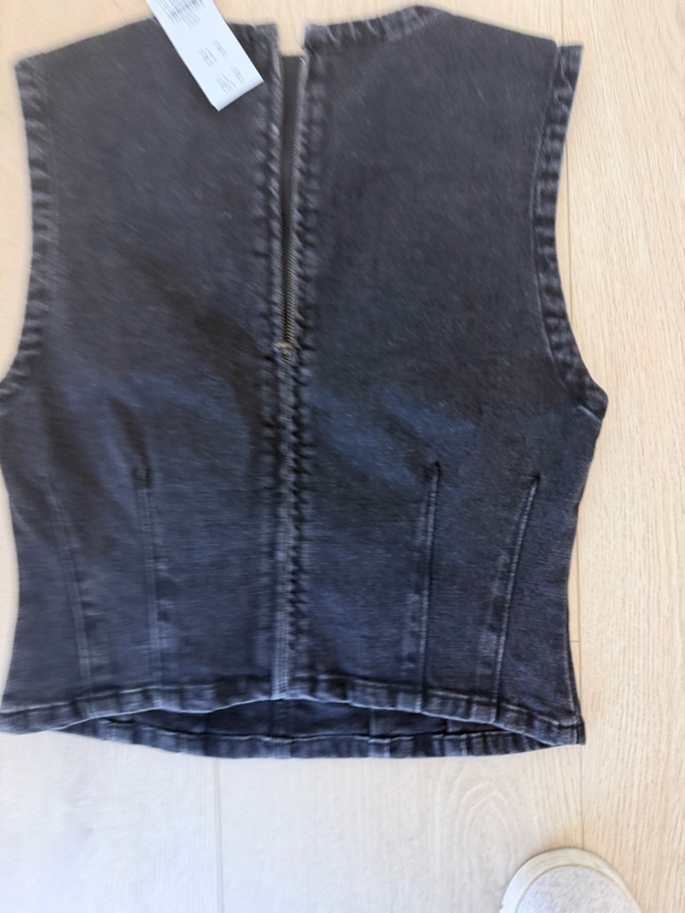 Abercrombie & Fitch Black Washed Denim tank top - Picture 3 of 3